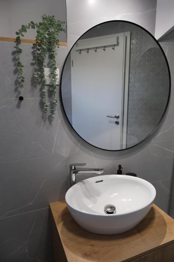 Apartments Emona Free Parking & Gym 류블랴나 외부 사진